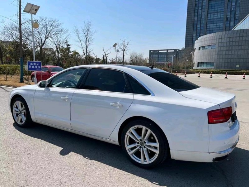 鹽城13年奧迪A8L2