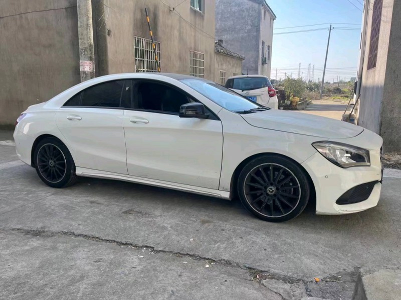 常州18年奔驰CLA8