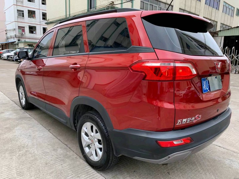 中山19年五菱汽車宏光S37