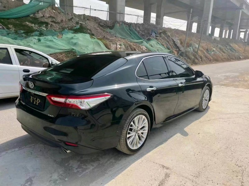 潍坊19年丰田凯美瑞5