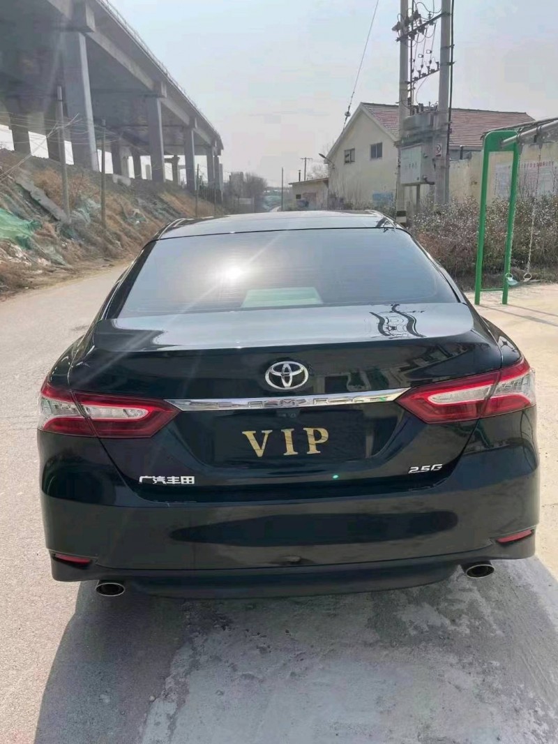 潍坊19年丰田凯美瑞4