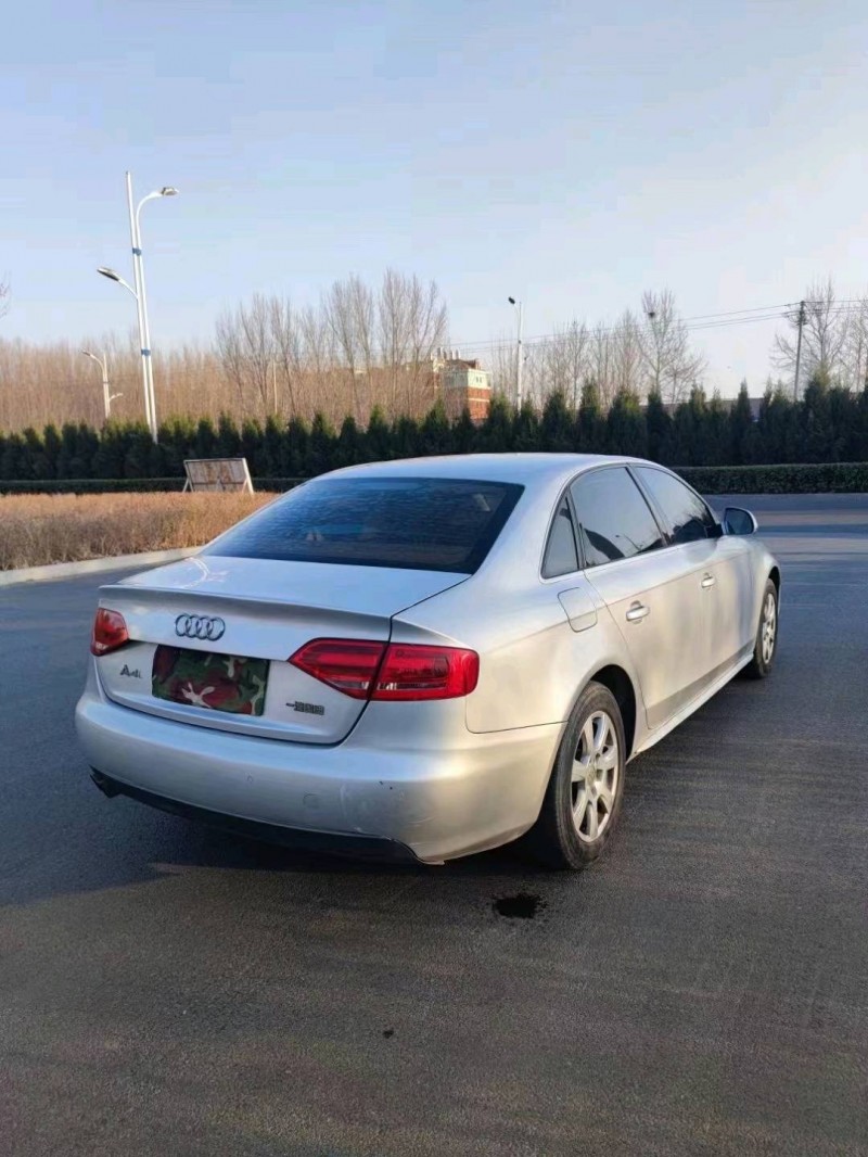 濟寧09年奧迪A4L8