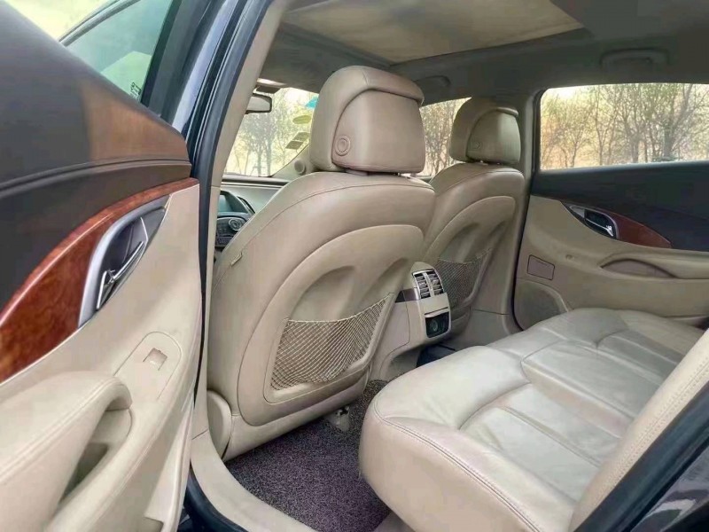 北京13年别克君越7