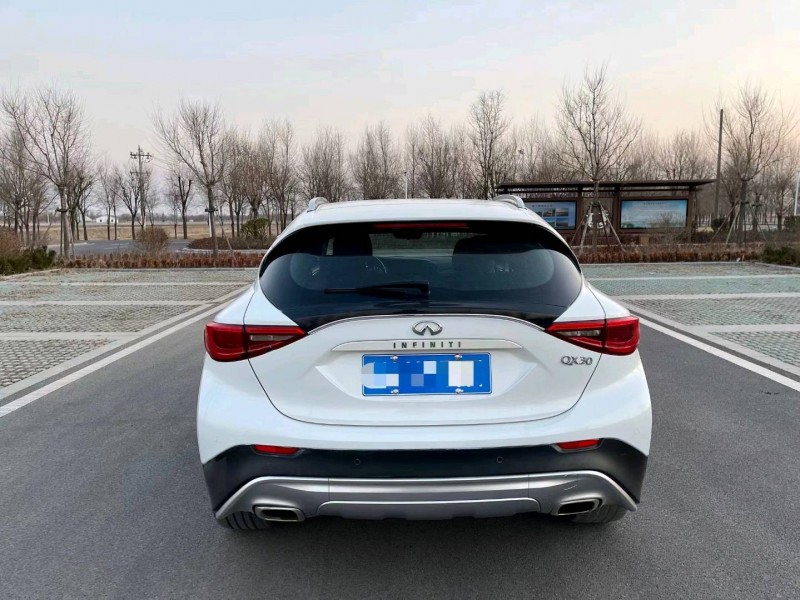 濰坊17年英菲尼迪QX305