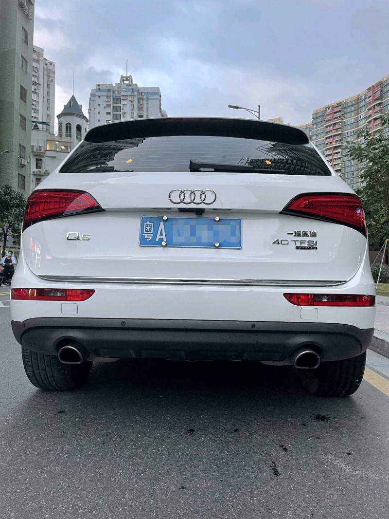 廣州16年奧迪Q56