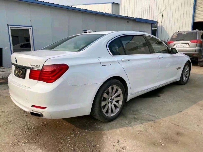 潍坊09年宝马7系6