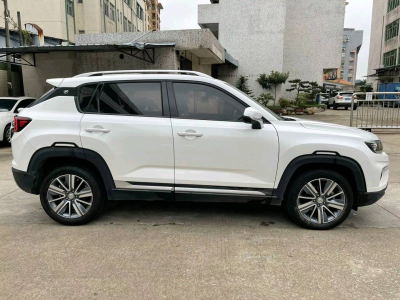 中山19年長安汽車CS352