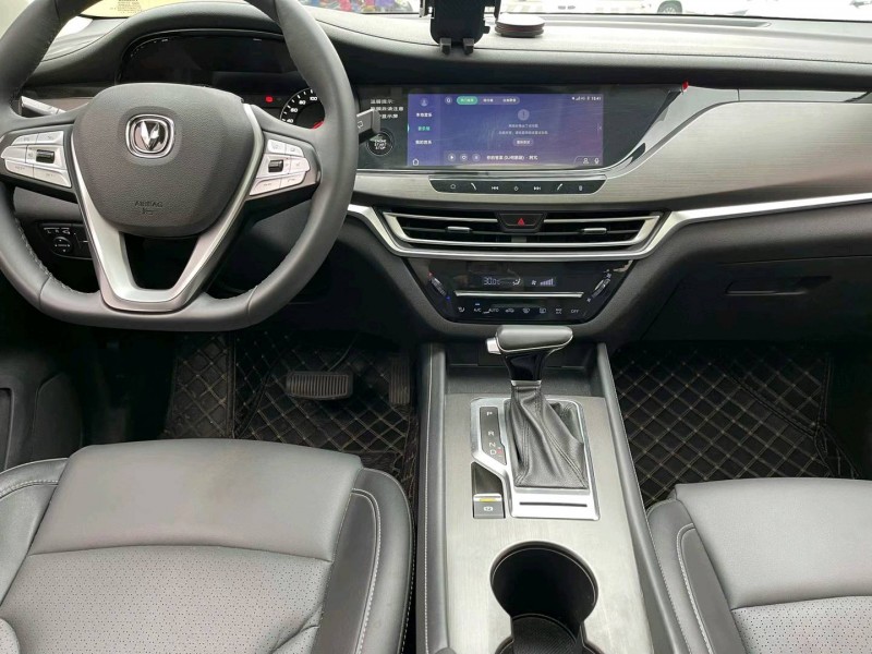 中山19年長安汽車CS358