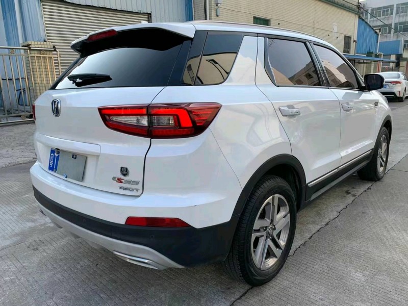 中山18年長安汽車CS555