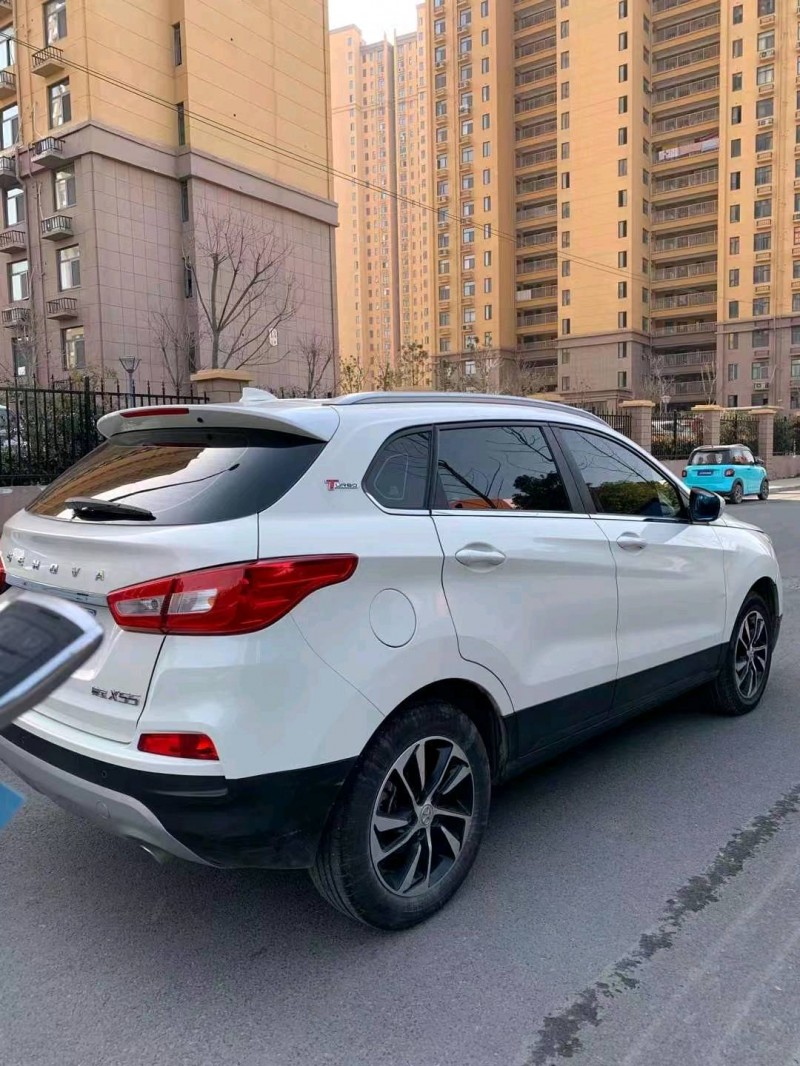 銅陵19年北汽紳寶X556
