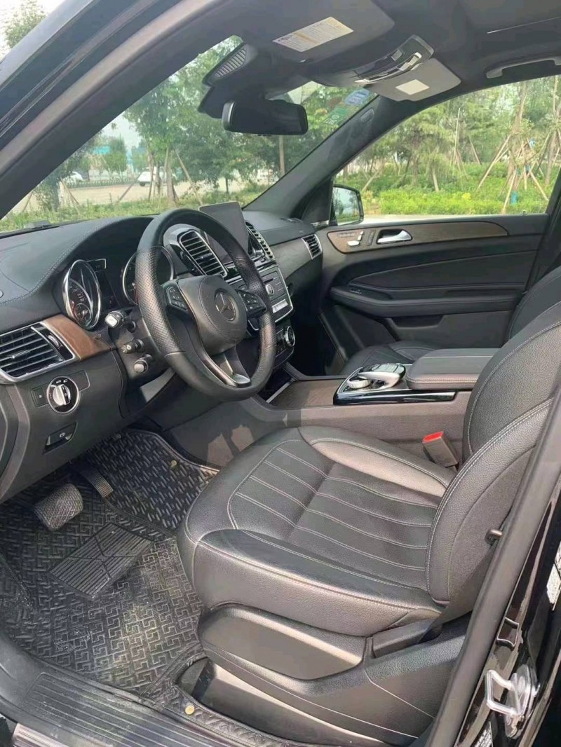 北京19年奔驰GLS5