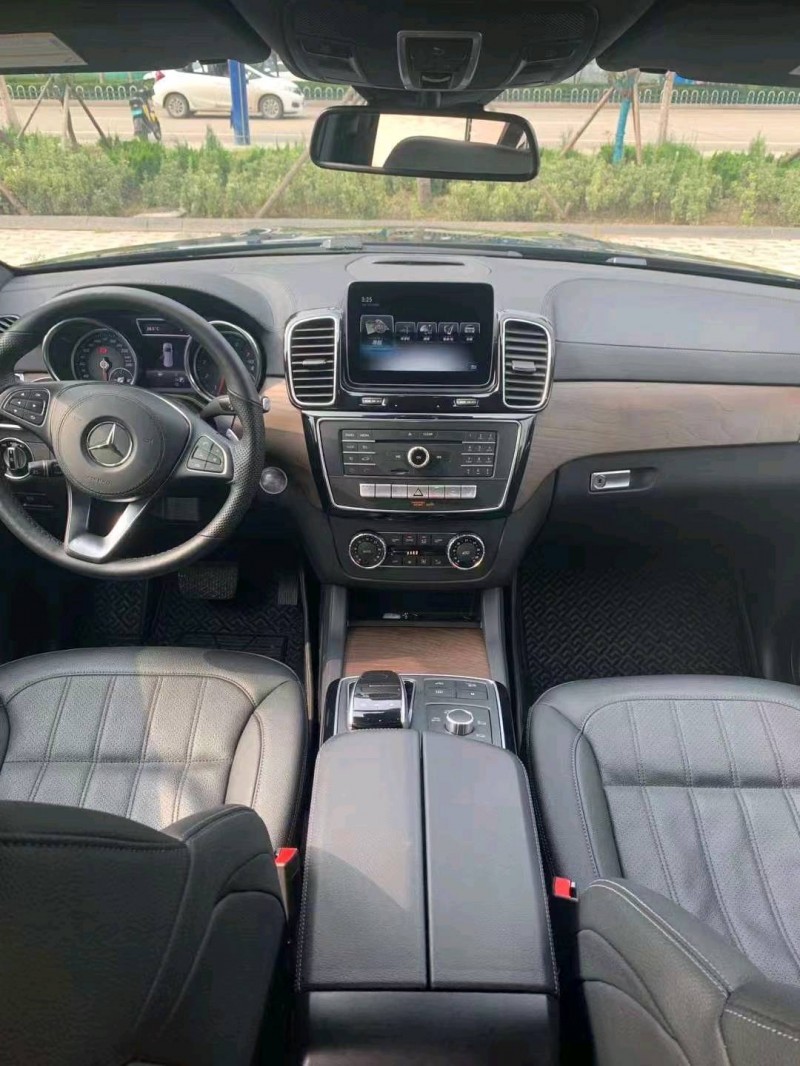 北京19年奔驰GLS7