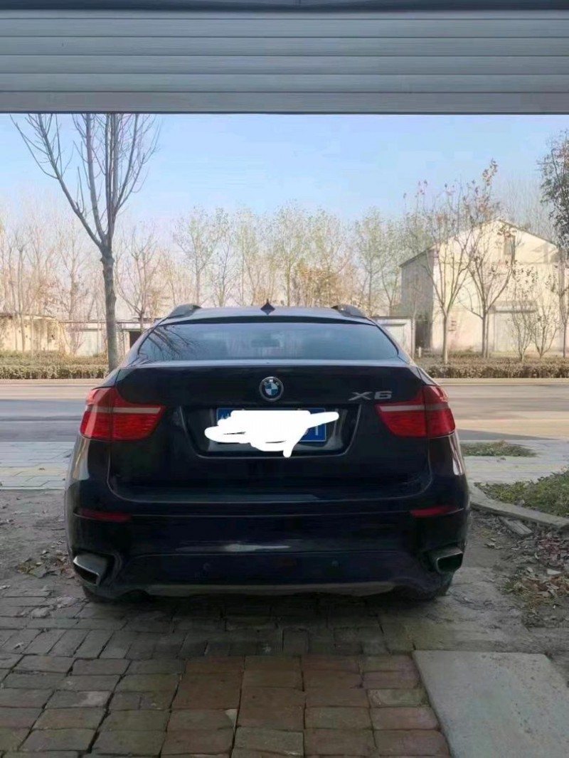 北京12年宝马X67