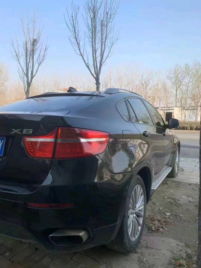 北京12年宝马X68