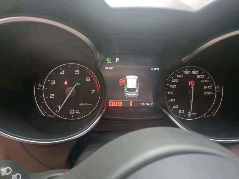 萍鄉18年阿爾法·羅密歐Stelvio3