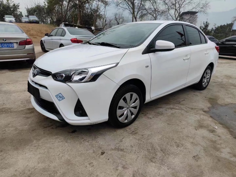 重慶19年豐田YARiS L 致炫4
