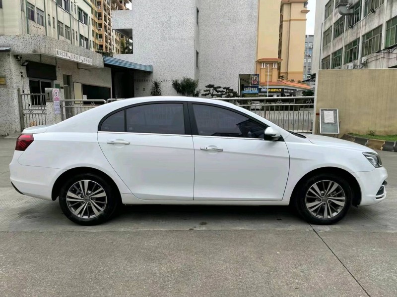 中山18年吉利帝豪4