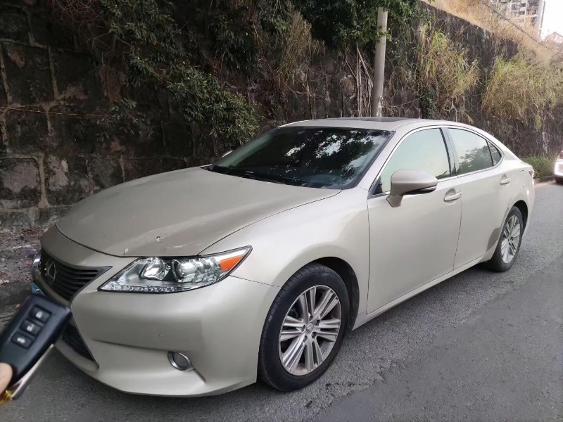 广州13年雷克萨斯ES7