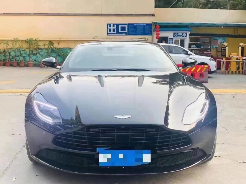 广州19年阿斯顿·马丁Virage8