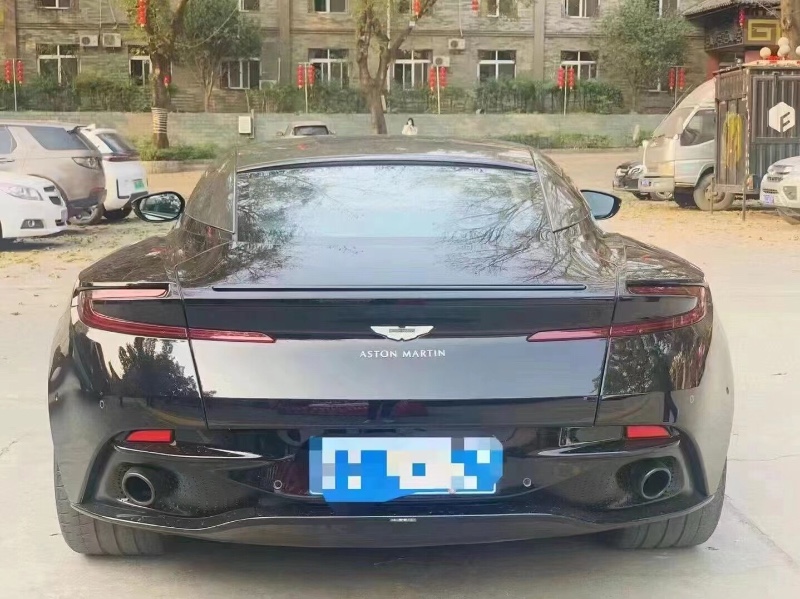 广州19年阿斯顿·马丁Virage2