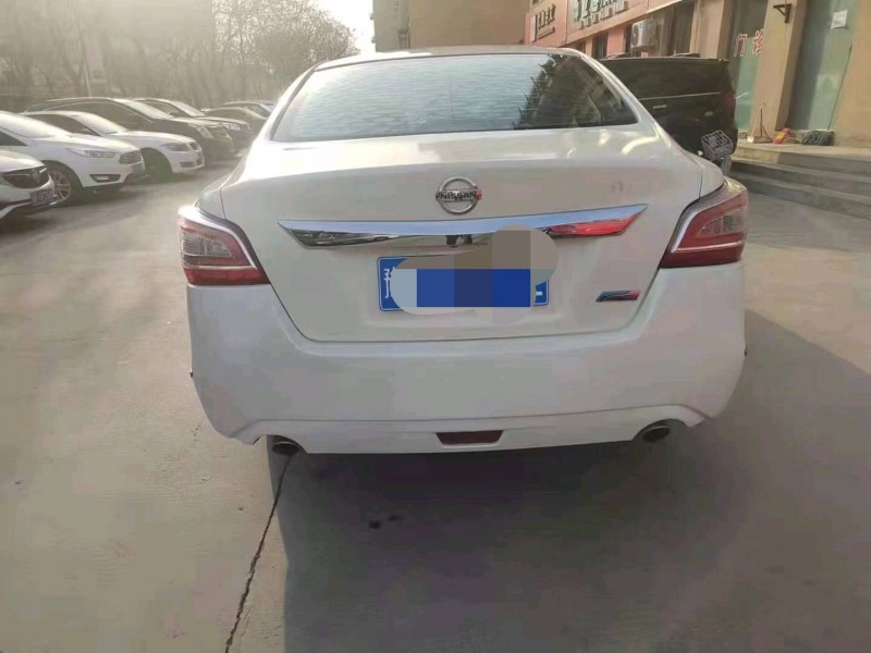 新鄉16年日產天籟3
