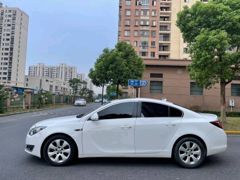 上海15年別克君威1