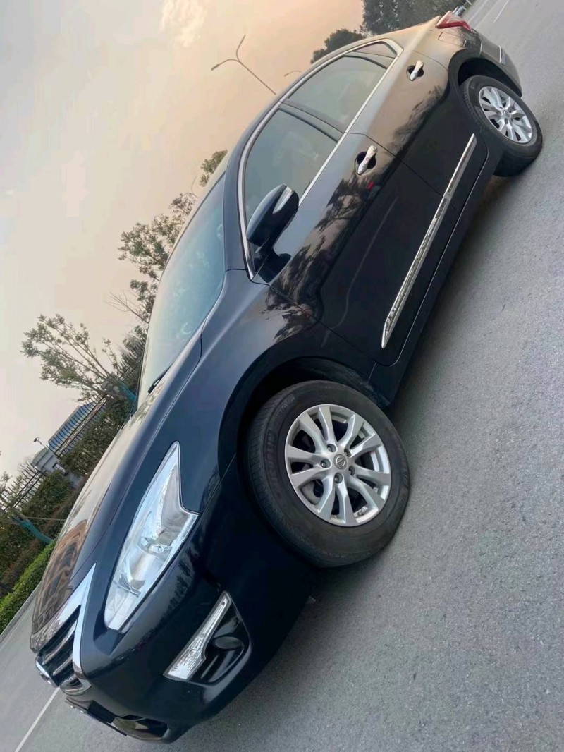 綿陽15年日產天籟3
