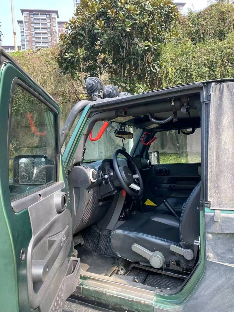 遵義09年Jeep牧馬人2