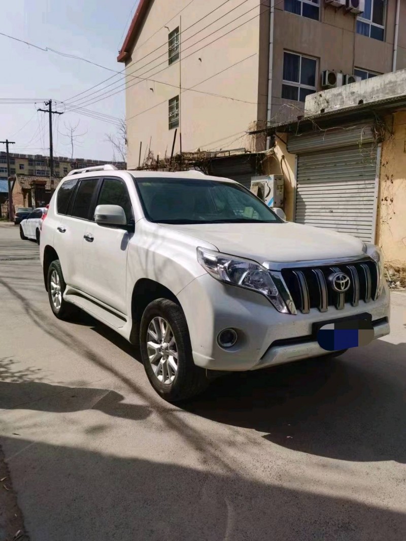 北京17年丰田普拉多3