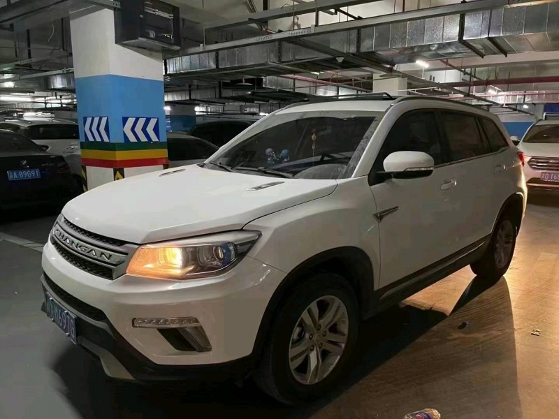 綿陽19年長安汽車CS753