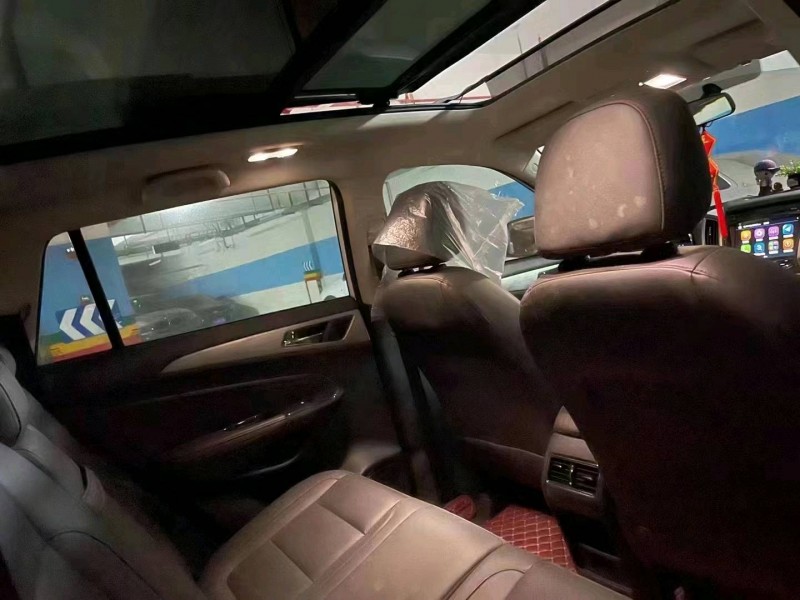 綿陽19年長安汽車CS756