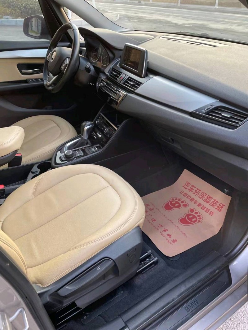 徐州17年宝马2系2