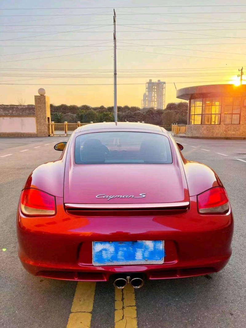 銅陵11年保時捷卡曼5