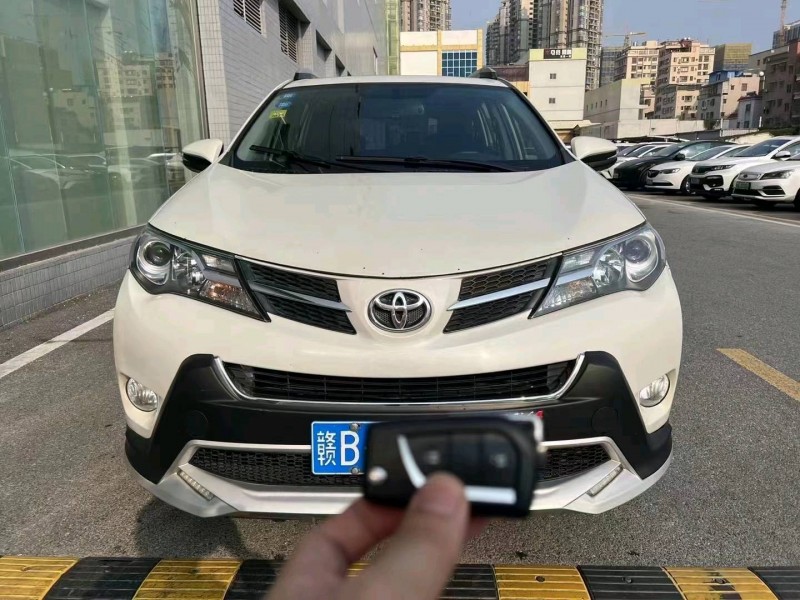 广州15年丰田RAV49