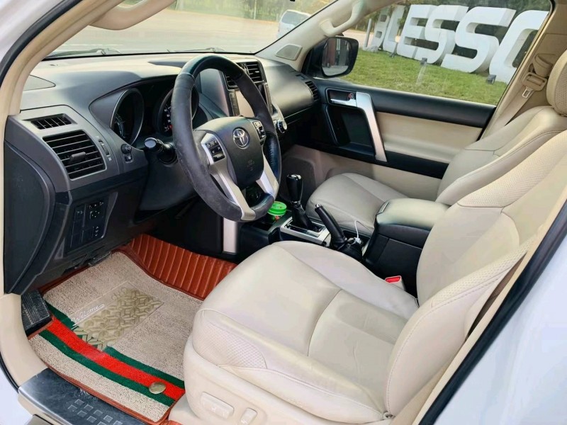 北京14年丰田小霸王4