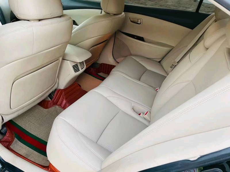 北京11年雷克萨斯ES4