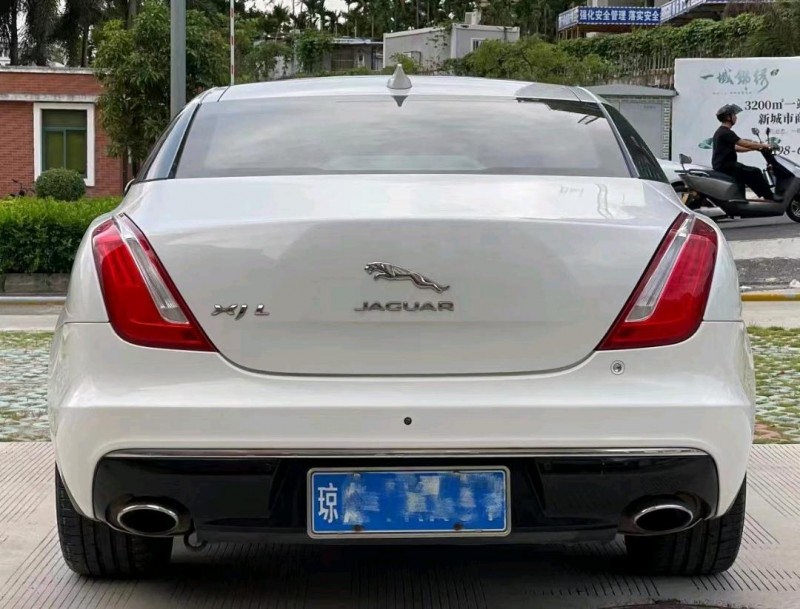 瓊海16年捷豹XJL9