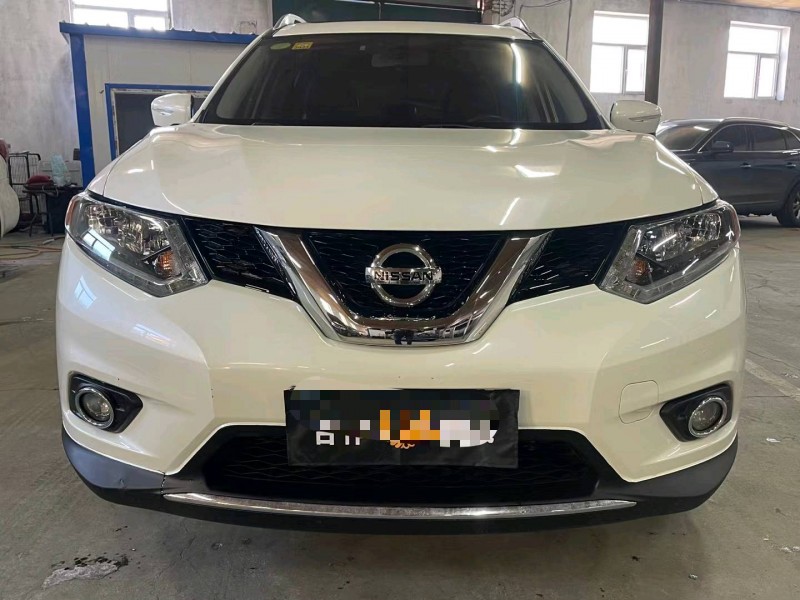 哈爾濱15年日產奇駿1