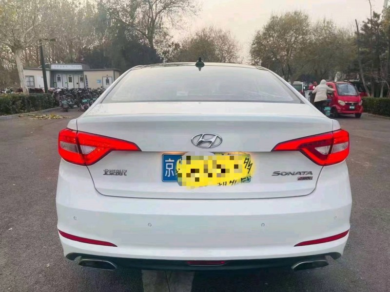 北京15年现代索纳塔九1