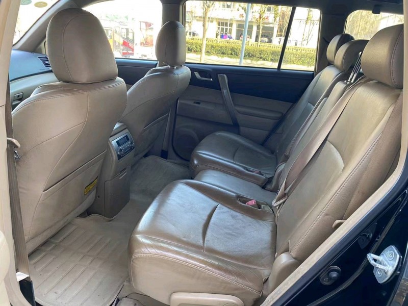 徐州12年丰田汉兰达2