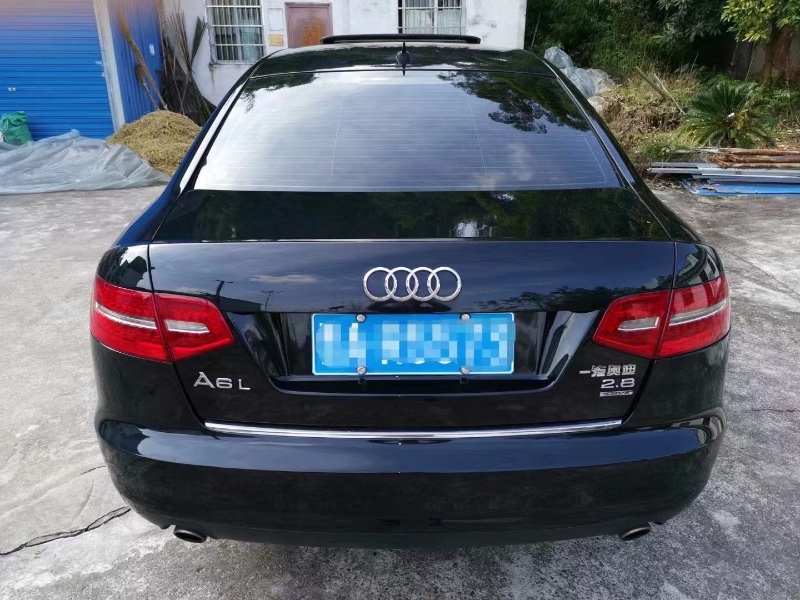 重慶09年奧迪A6L8