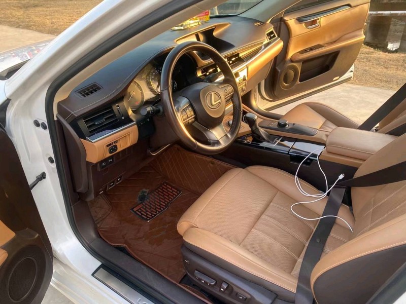 徐州15年雷克萨斯ES5