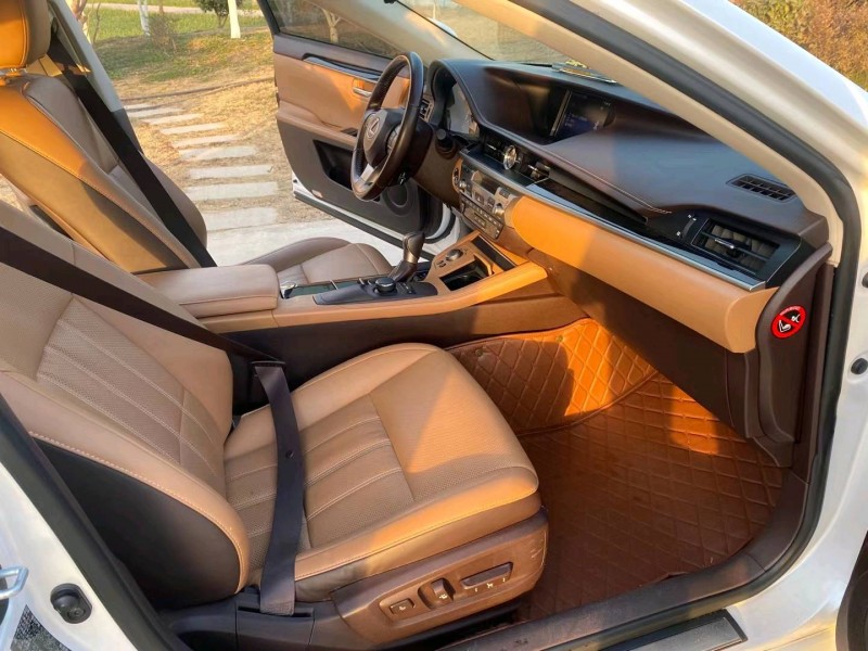 徐州15年雷克萨斯ES8