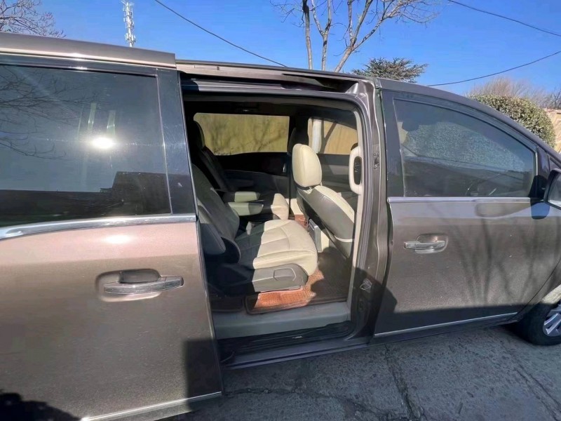 青岛12年别克GL84