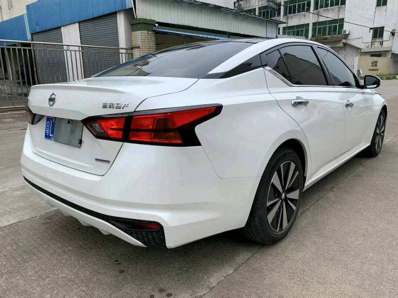 中山21年日產天籟5