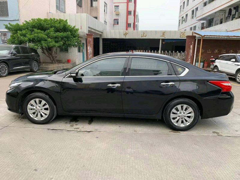 中山17年日產天籟3