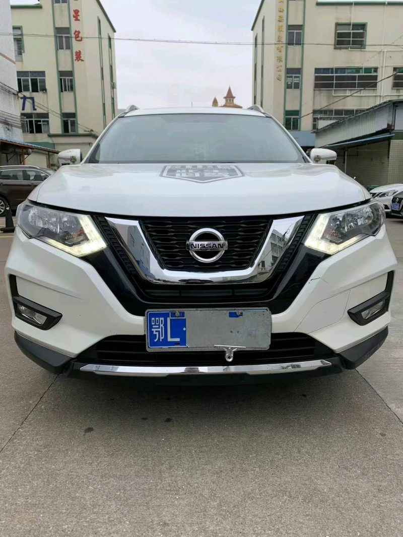 中山18年日產奇駿1