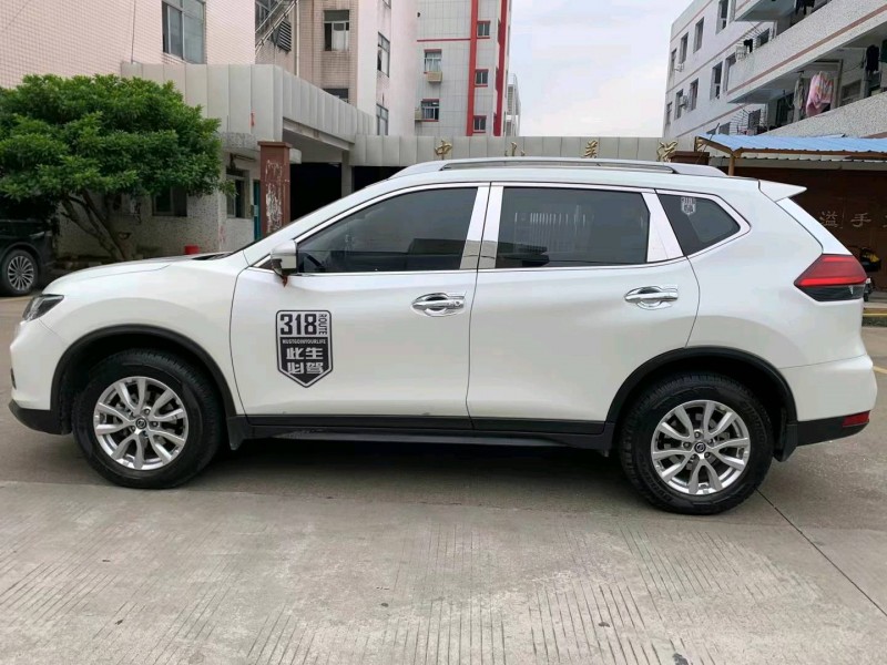 中山18年日產奇駿3