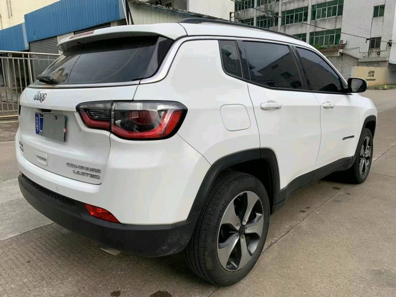 中山18年Jeep指南者5