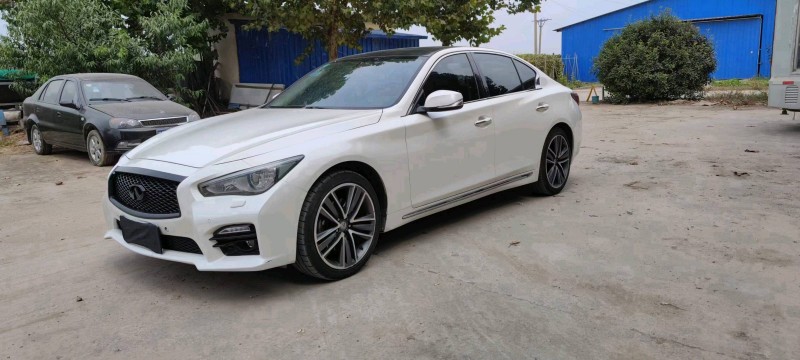 鶴壁16年英菲尼迪Q50L2
